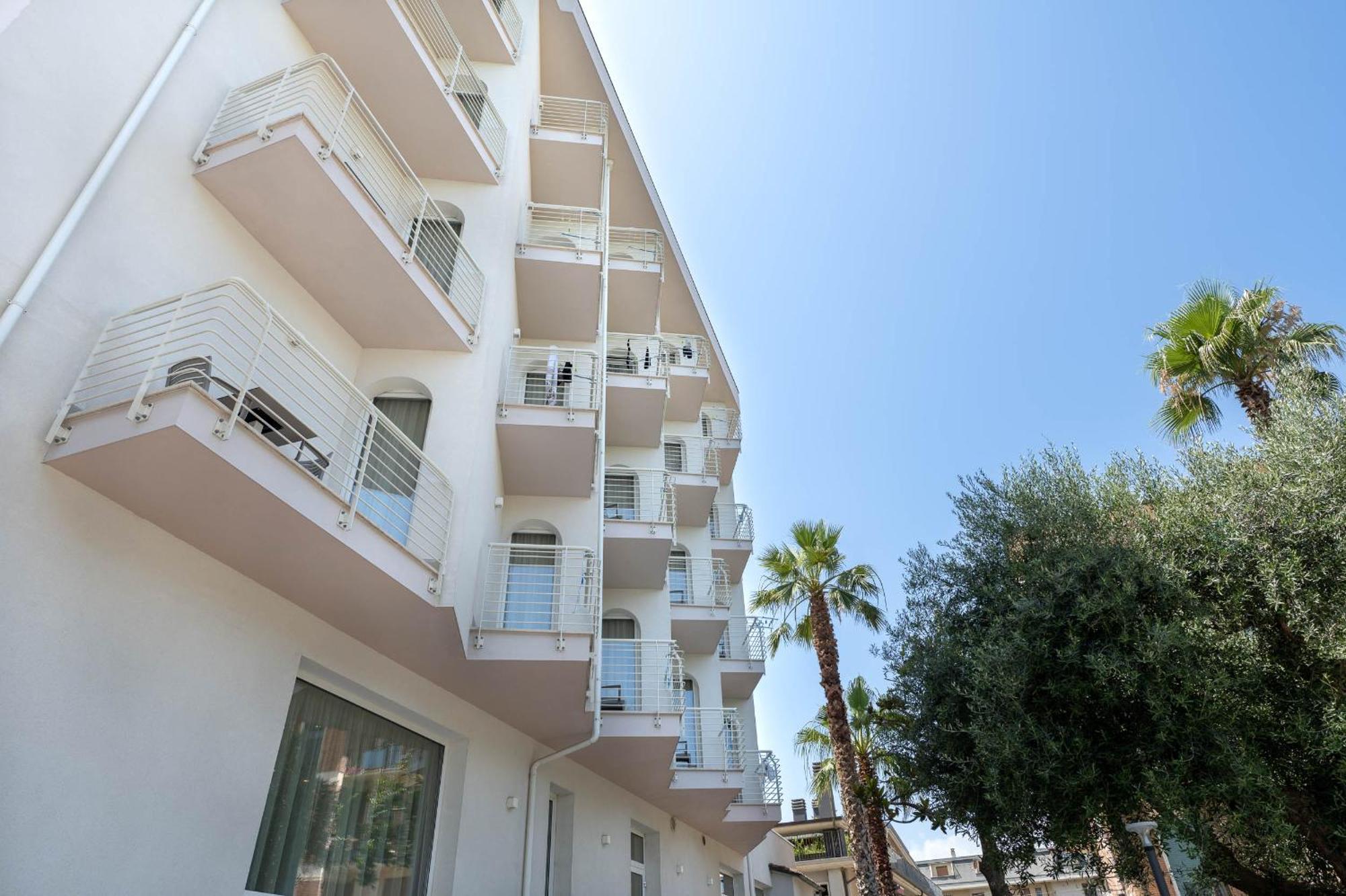 Hotel Velia Grottammare Zewnętrze zdjęcie